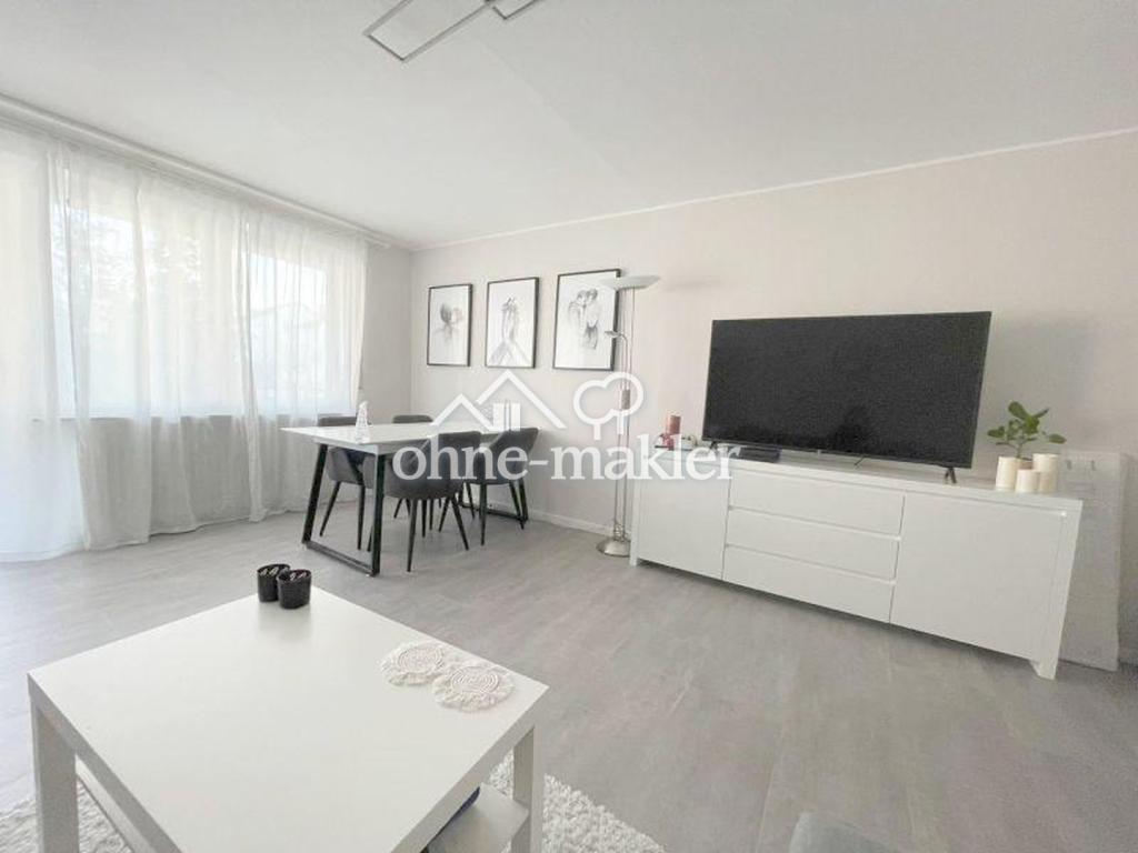 Sehr schöne, große 2 Zi-Whg mit Südbalkon, EBK und AA in Ludwigsburg-Mitte - Photo 1