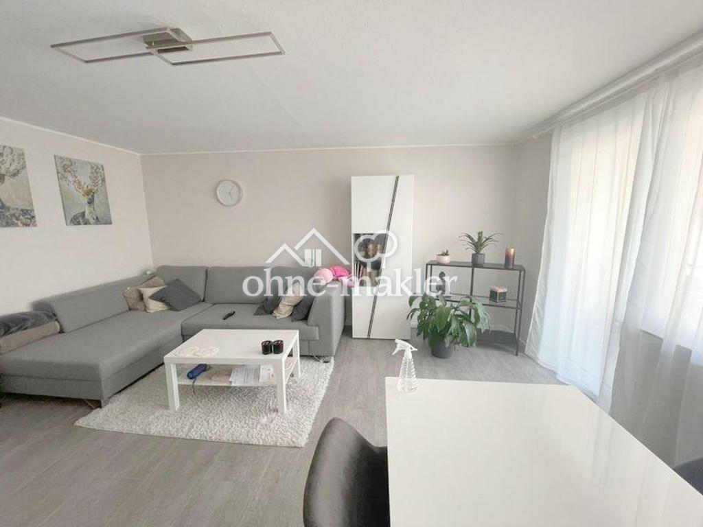 Sehr schöne, große 2 Zi-Whg mit Südbalkon, EBK und AA in Ludwigsburg-Mitte - Photo 2
