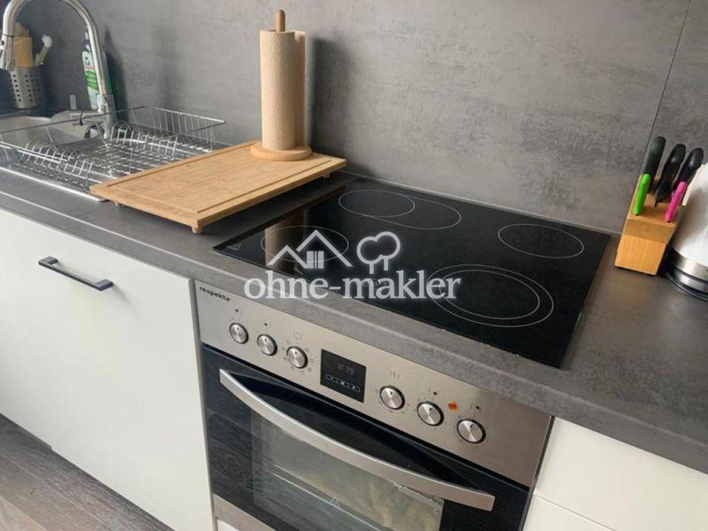 Sehr schöne, große 2 Zi-Whg mit Südbalkon, EBK und AA in Ludwigsburg-Mitte - Photo 5