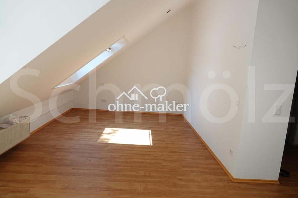 1 Zimmer DG-Wohnung mit Balkon - Foto 4