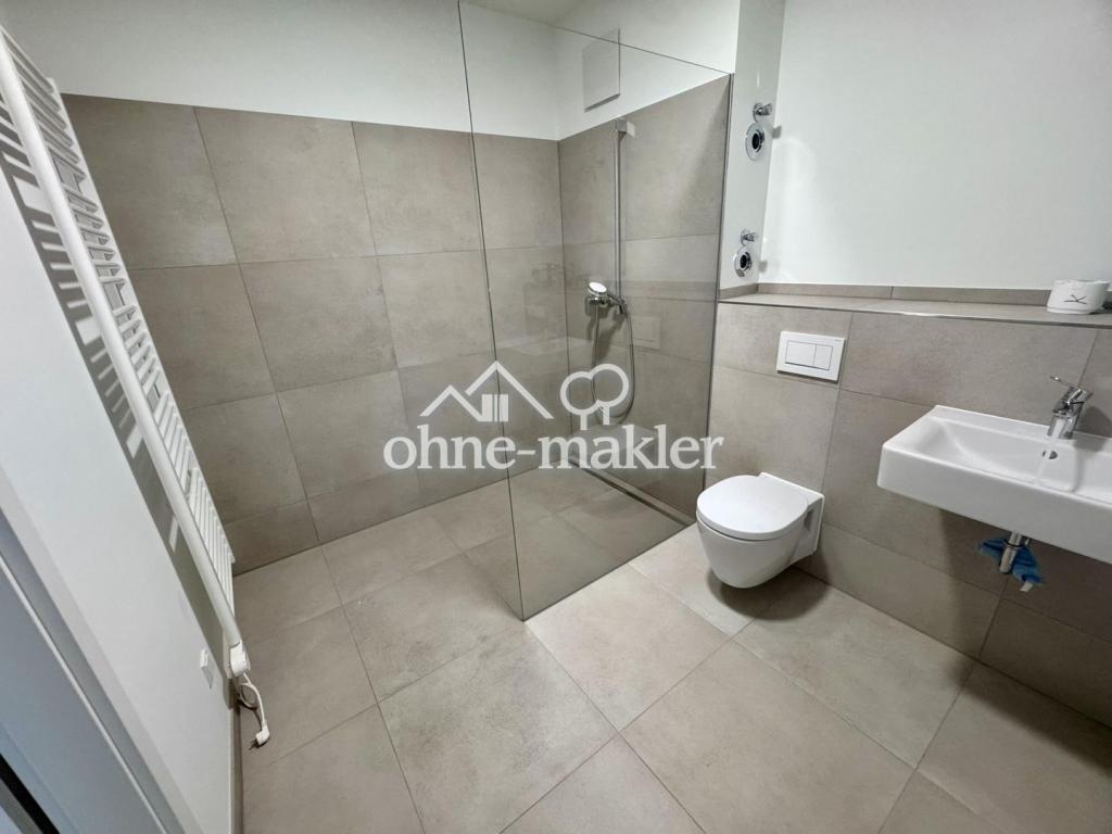 Möbelierte Neubau 2-Zimmer Wohnung mit sonniger Terrasse und Garten - Photo 4