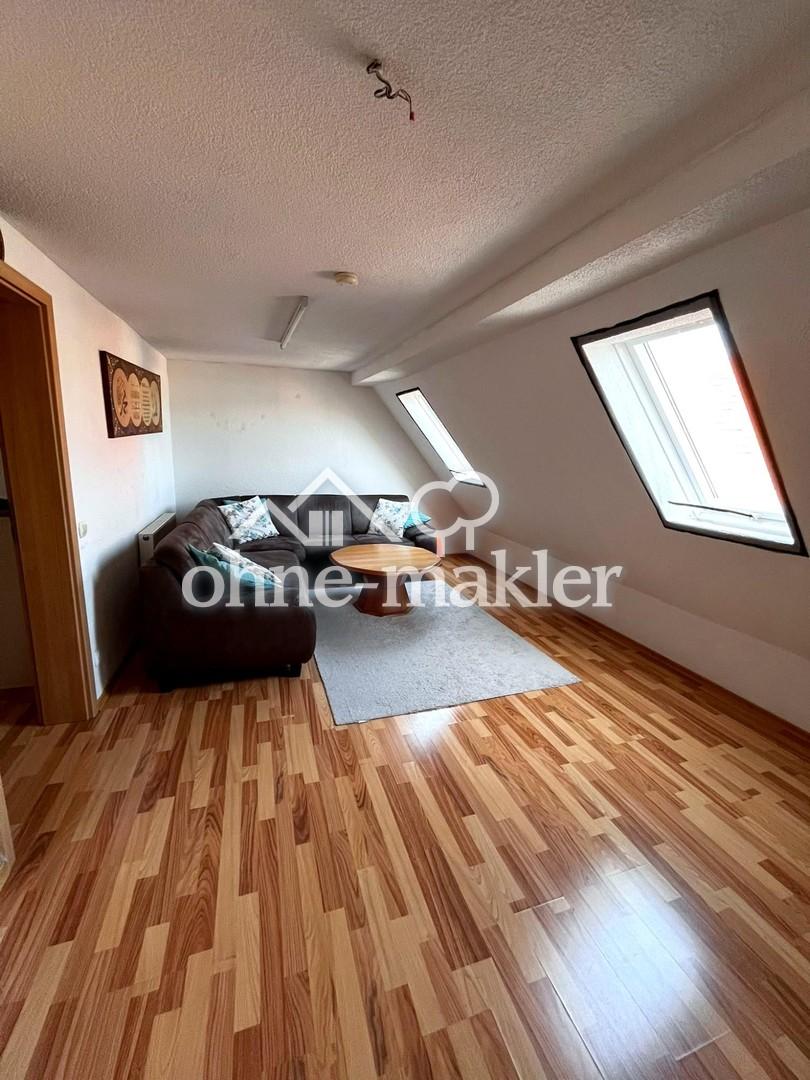 Helles 3-Zimmer-Dachgeschoss Apartment in Untergruppenbach - Photo 1