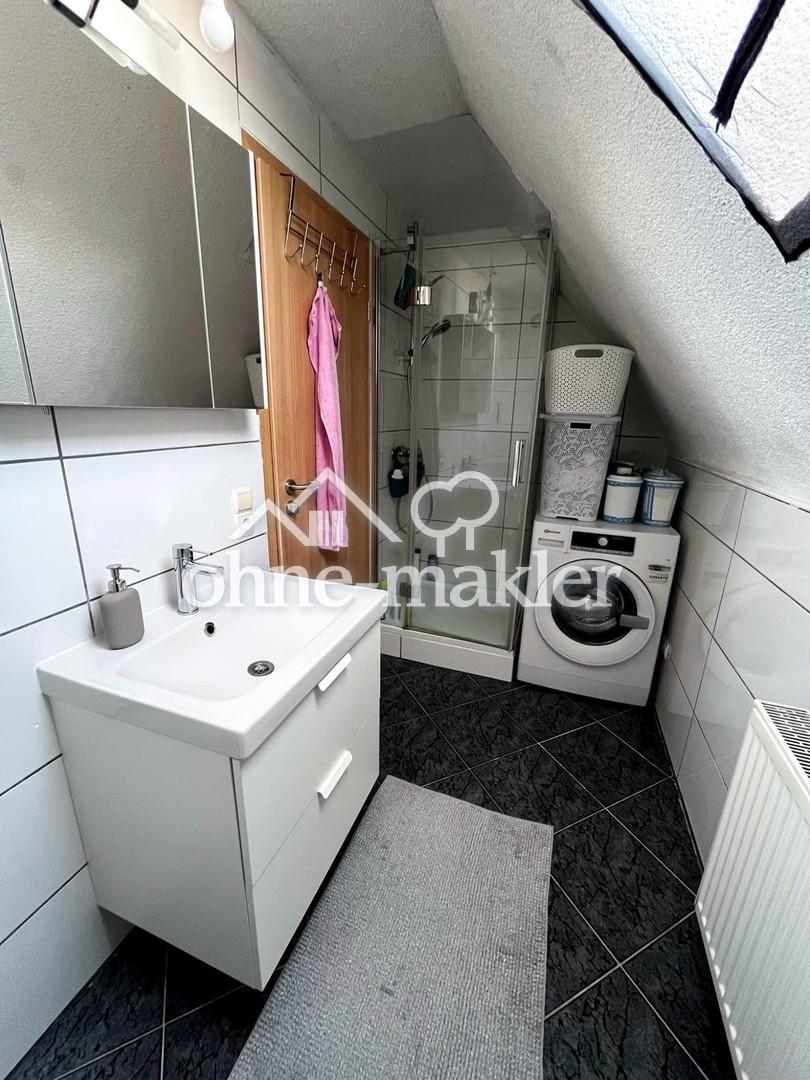 Helles 3-Zimmer-Dachgeschoss Apartment in Untergruppenbach - Photo 5