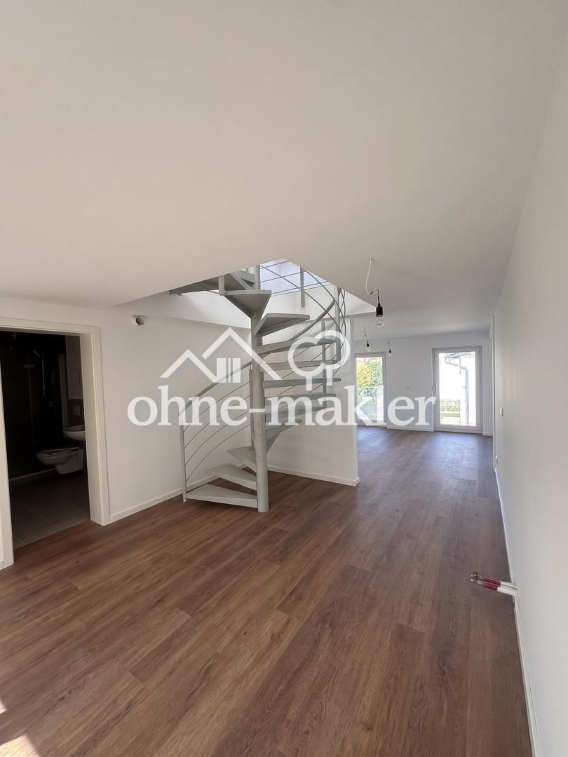 Großzügige Maisonetten-Wohnung mit Einbauküche - Erstbezug nach Sanierung - Photo 4