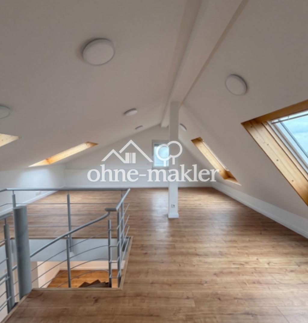 Großzügige Maisonetten-Wohnung mit Einbauküche - Erstbezug nach Sanierung - Photo 3