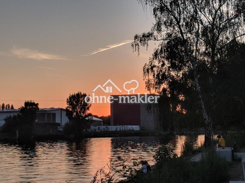 Wohnen an der Spree: Möblierte 2-Zimmer-Wohnung (Bj. 2015) ab 1.10 mit EBK, Keller & all incl. - Photo 5