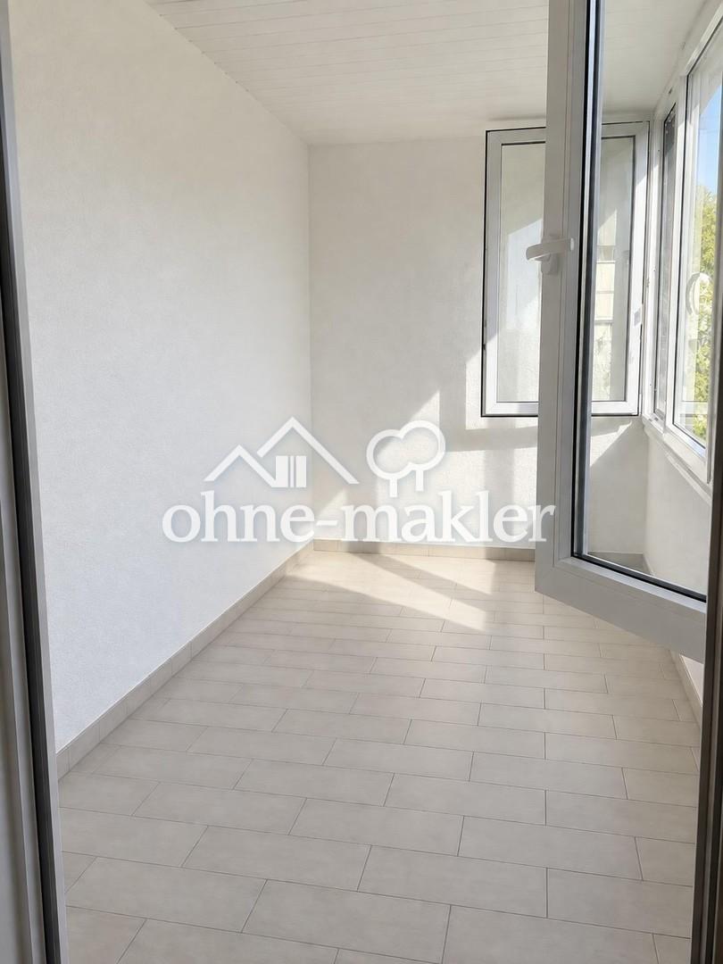Erstbezug nach Sanierung, moderne 3-Zimmer-Wohnung mit Südloggia und 2 Stellplätzen in Englschalking - Photo 5