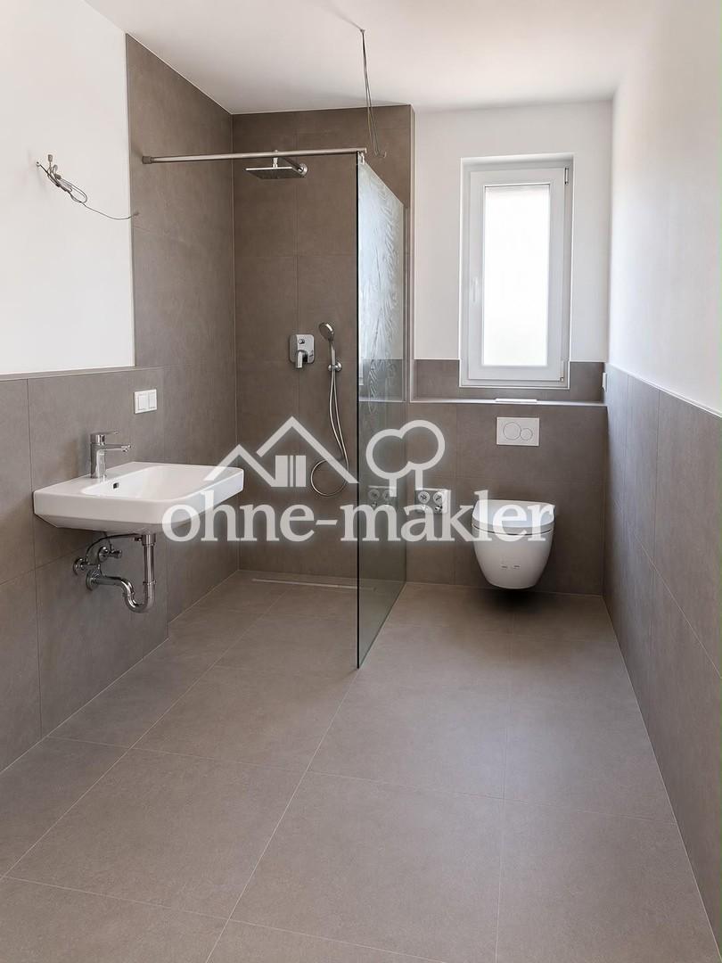 Erstbezug: Großzügige 3-Zimmer-Neubauwohnung mit Balkon & Tiefgaragenstellplatz - Foto 1