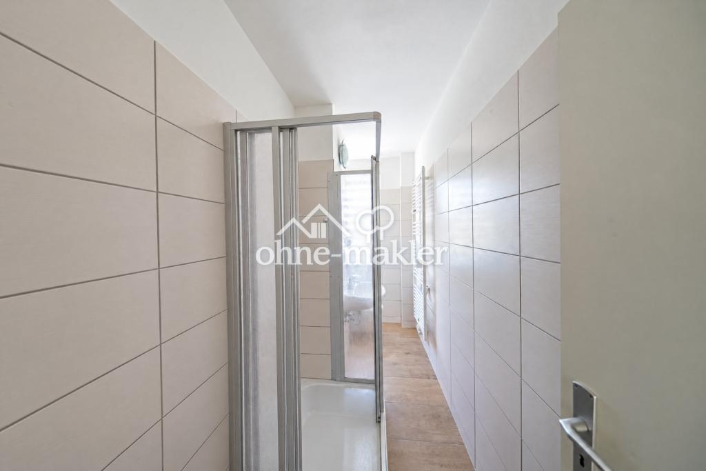 Erstbezug nach Komplettsanierung – 4-Zi.-Wohnung mit Balkon & neuer Klimaanlage in Bitterfeld - Foto 5