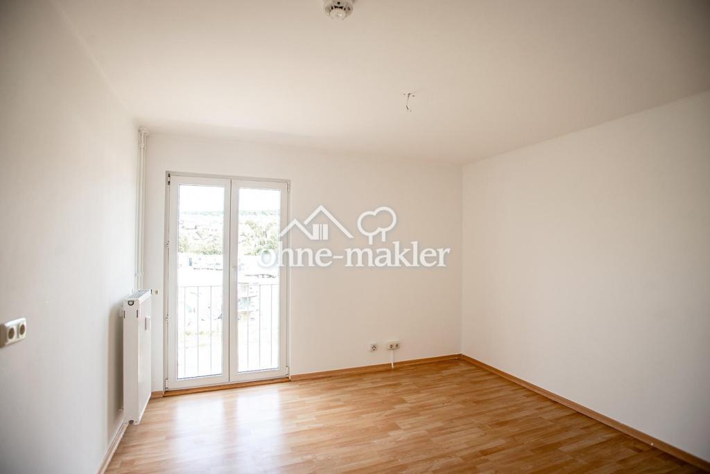3 Zimmer - Erdgeschosswohnung mit Terrasse u. kleinem Gartenanteil in 93491 Stamsried zu vermieten - Foto 3