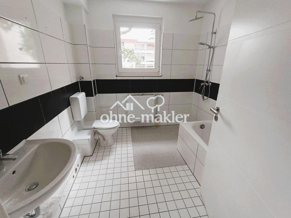 3 Zimmer Wohnung (92m²) im Ärztehaus in Langerfeld - Photo 3