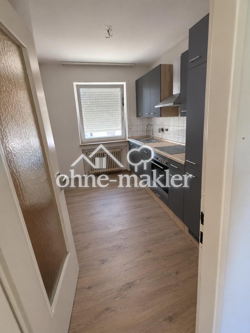 3-Zimmer-Wohnung im 4. OG mit Aufzug – mit Raum für eigene Ideen in zentraler Lage von Nürnberg - Photo 2