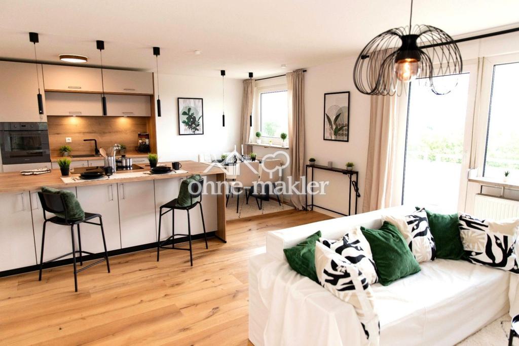 Renovierte 3-Zi-Whg mit neuer EBK, Balkon, Panoramablick und Hallenbad - Photo 3