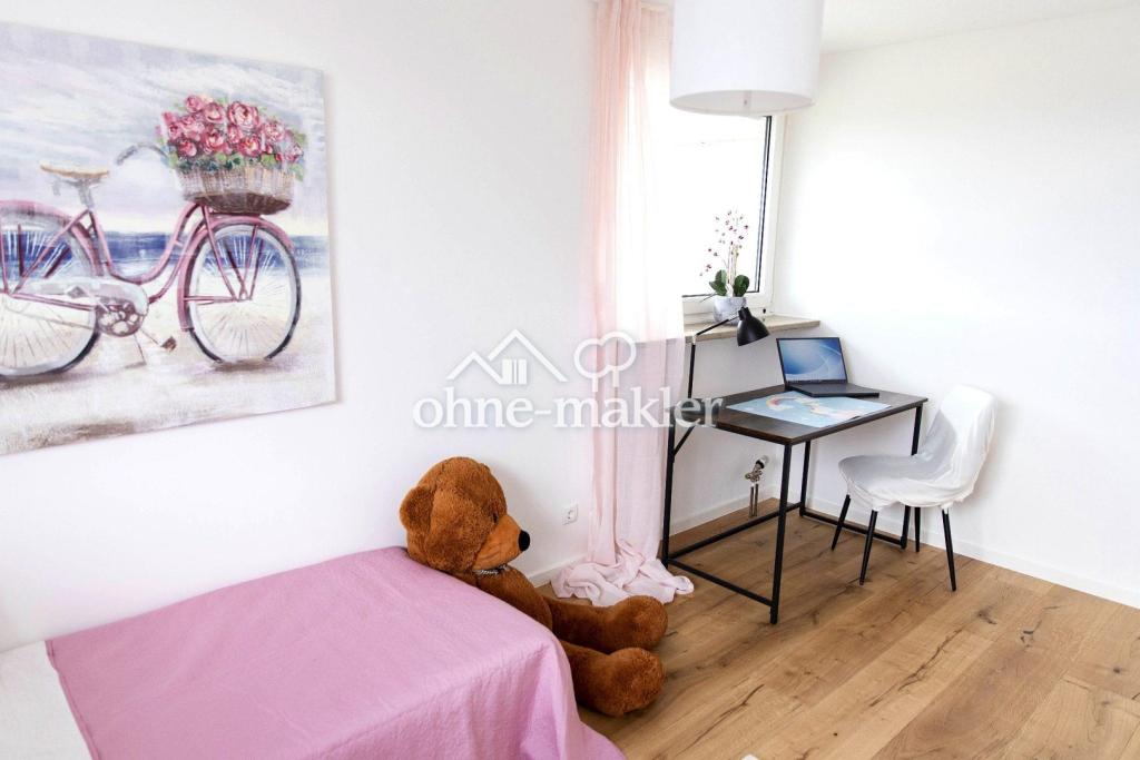 Renovierte 3-Zi-Whg mit neuer EBK, Balkon, Panoramablick und Hallenbad - Photo 5