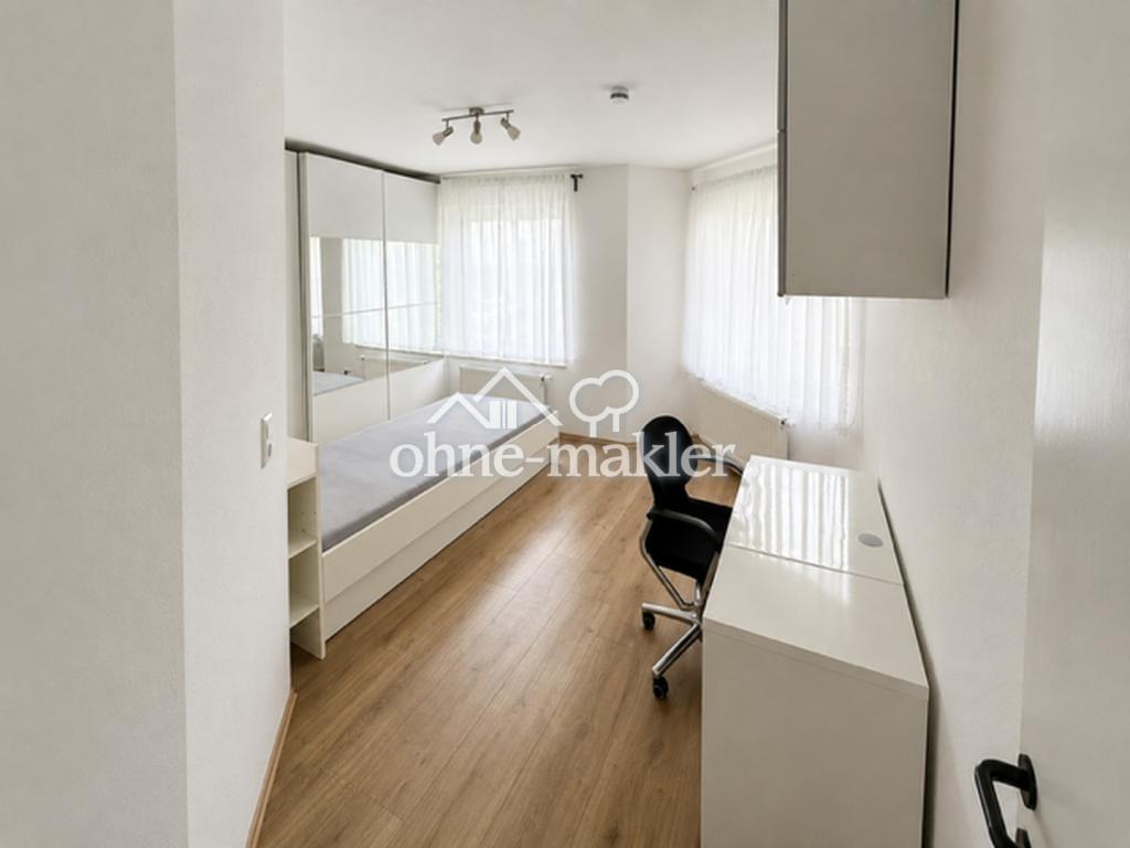 Großzügige 5-Zimmer-Wohnung mit zwei Balkonen in Böblingen - Foto 4
