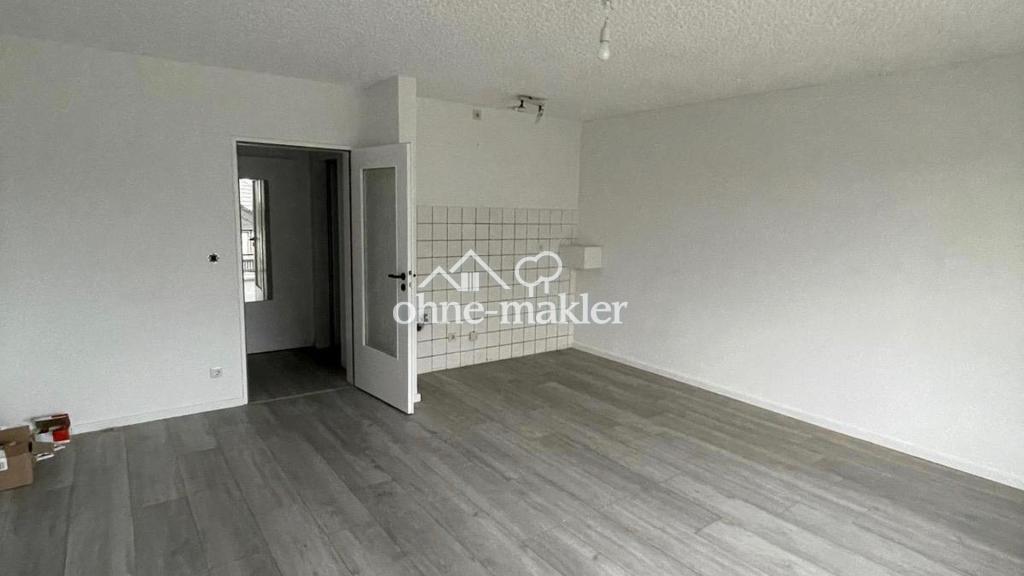 Von priv. - schönes 1-Zi. Single-Appartement in Pad Schloß Neuhaus, ruhige Lage m. Balkon 2.OG - Foto 1