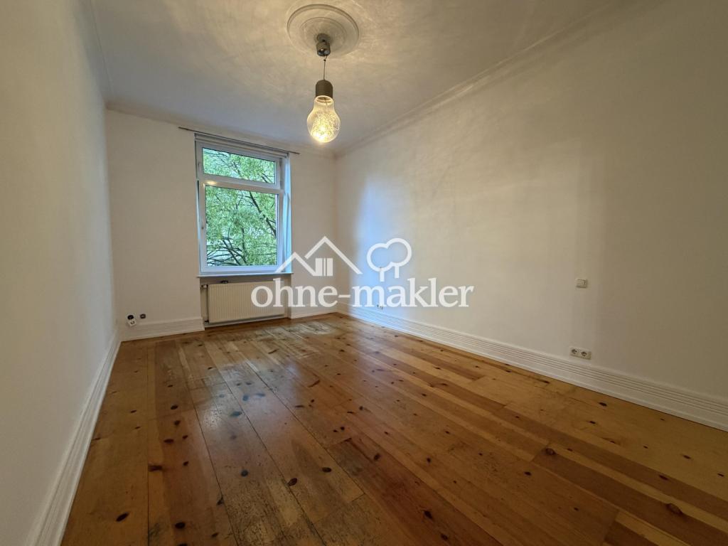 3,5-Zimmer-Altbauwohnung im Nordend mit Balkon, EBK und 3m hohen Decken - Foto 2