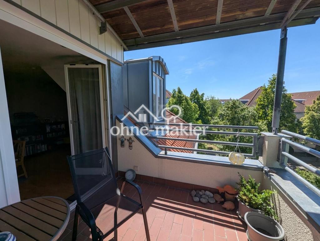 Exklusive 3-Zimmer Dachgeschosswohnung mit großem Balkon & Tiefgarage in Velten - Photo 4