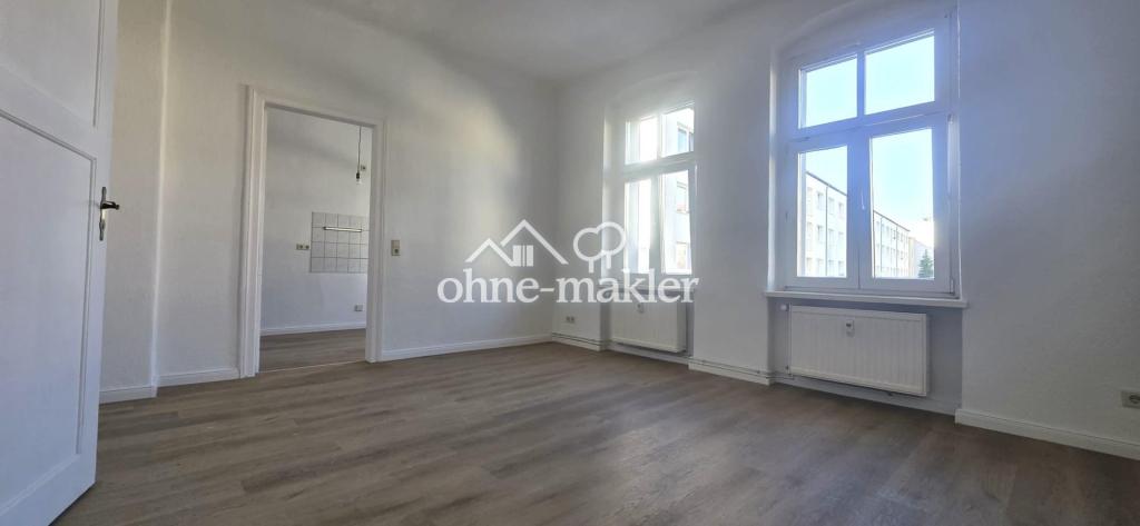 Zwei schöne sanierte 1- Zimmerwohnung im 2 OG / 3OG frei - Photo 1