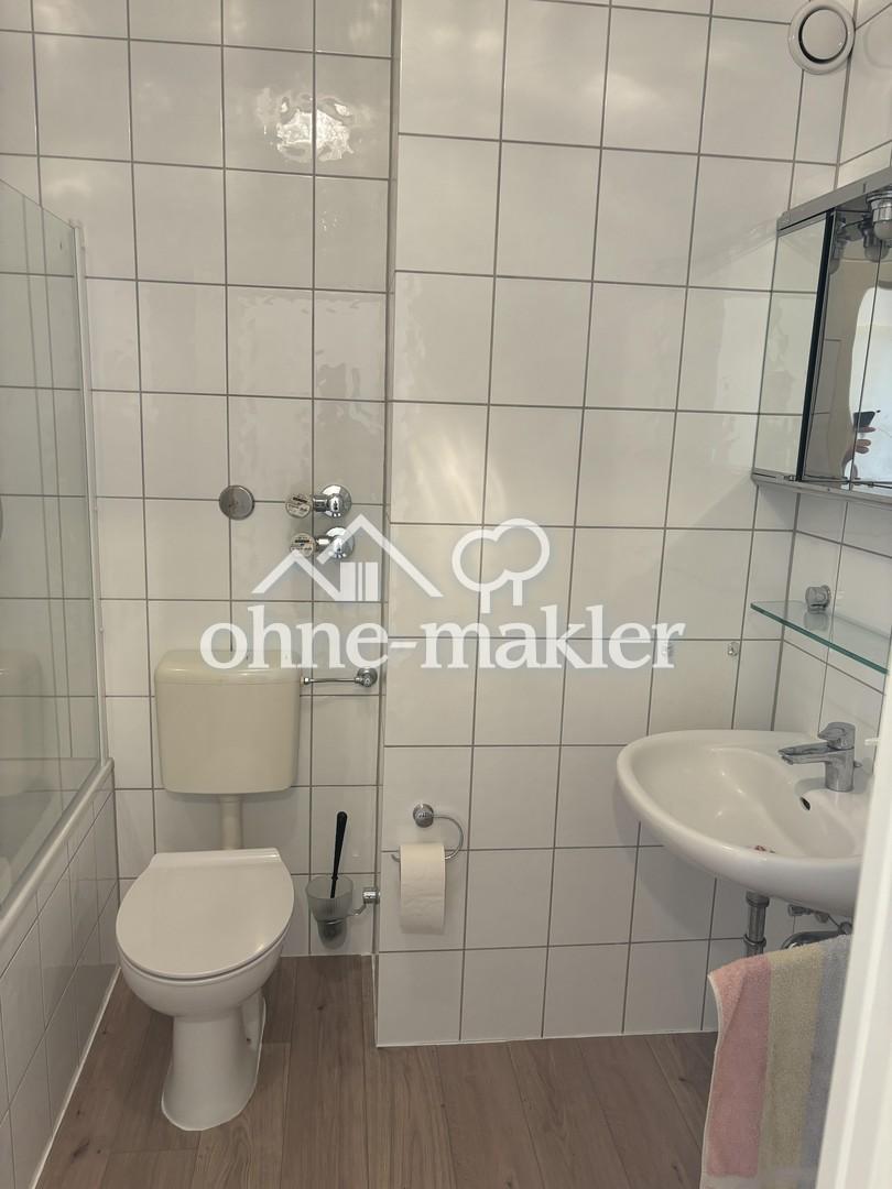 Renovierte 2-Zimmer Wohnung mit EBK, Balkon und Weitblick - Photo 3