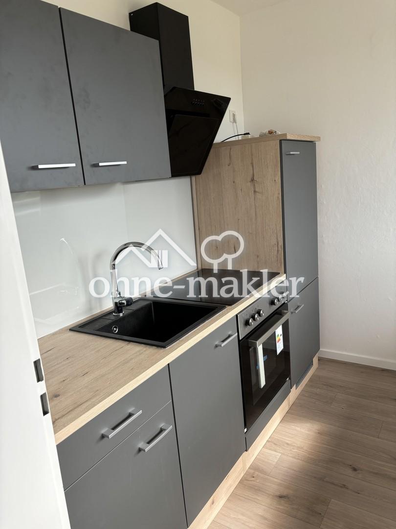 Renovierte 2-Zimmer Wohnung mit EBK, Balkon und Weitblick - Photo 2