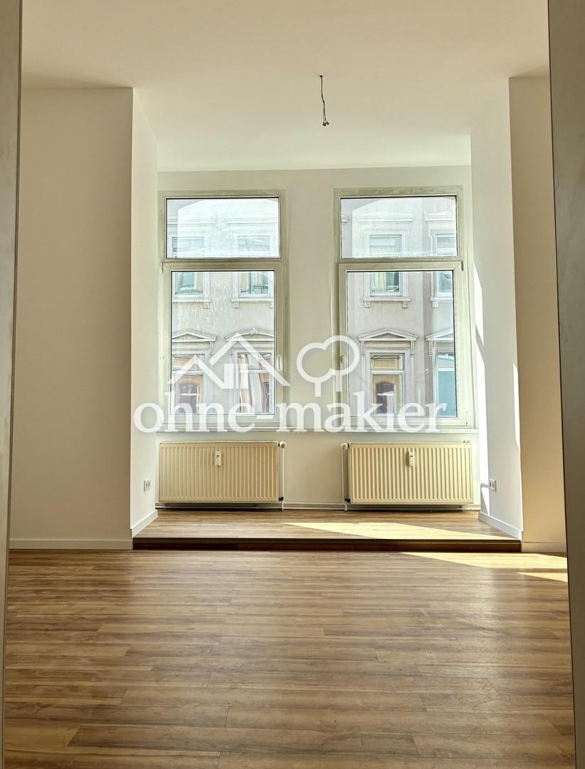 WG-ZIMMER IN FRISCH RENOVIERTER FÜNFER WOHNGEMEINSCHAFT - Photo 1