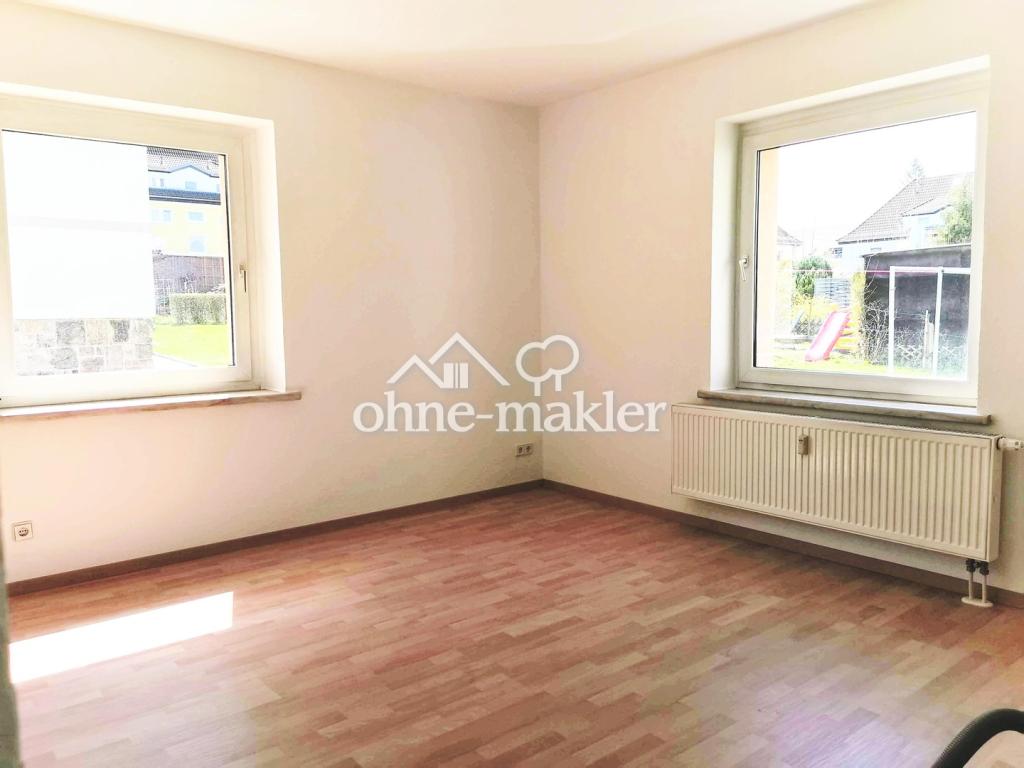 kleine aber feine 2-Raum-Wohnung 43 m2 Küche, Bad im EG - Photo 1