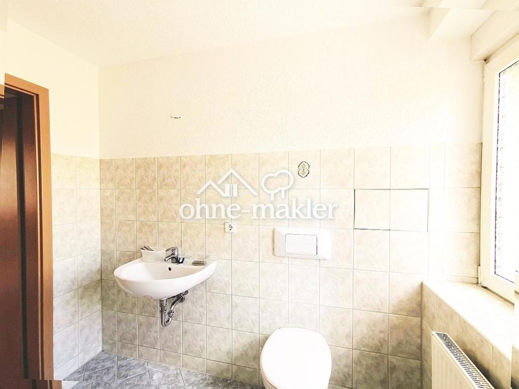 kleine aber feine 2-Raum-Wohnung 43 m2 Küche, Bad im EG - Photo 5