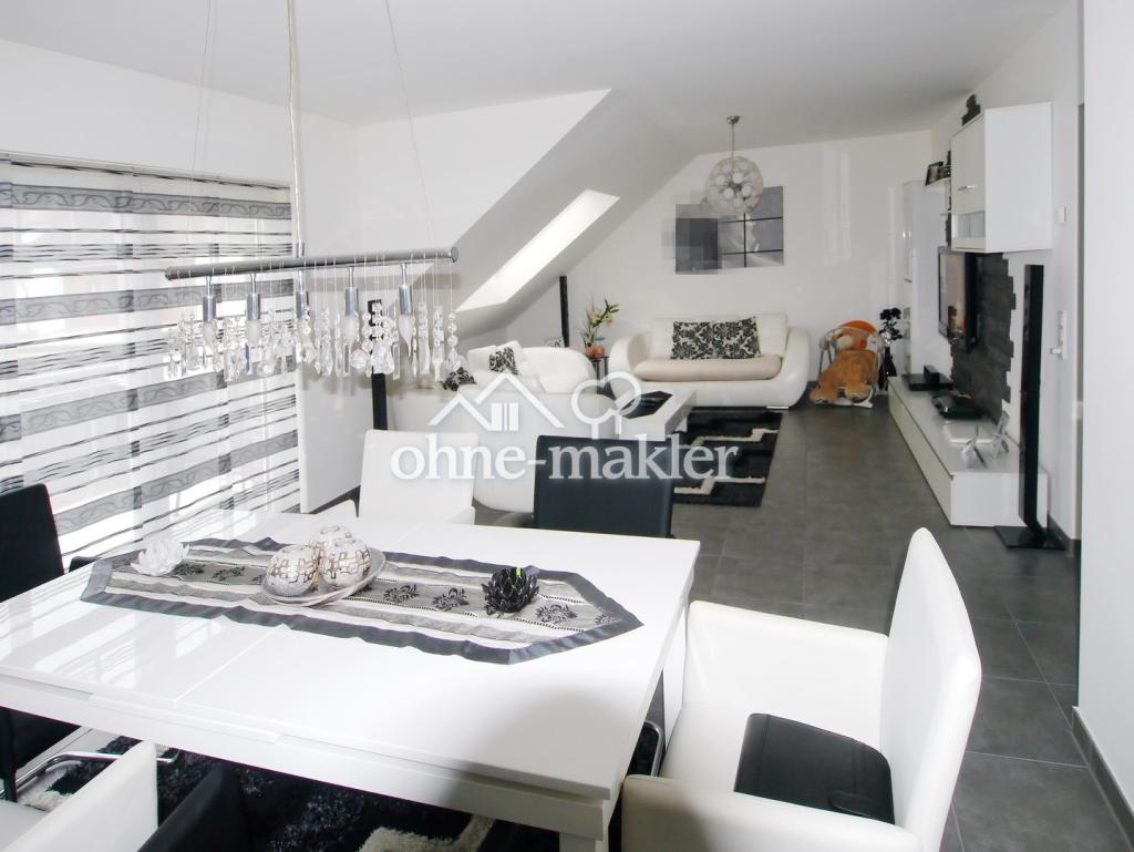 Lichtdurchflutetes Single-Schatzkästchen: Gehobene DG-Wohnung mit Balkon - Foto 1