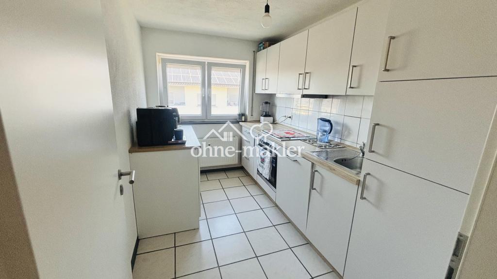 Helle 3-Zimmer-Wohnung mit Balkon, Einbauküche und Garage in Onstmettingen - Photo 3