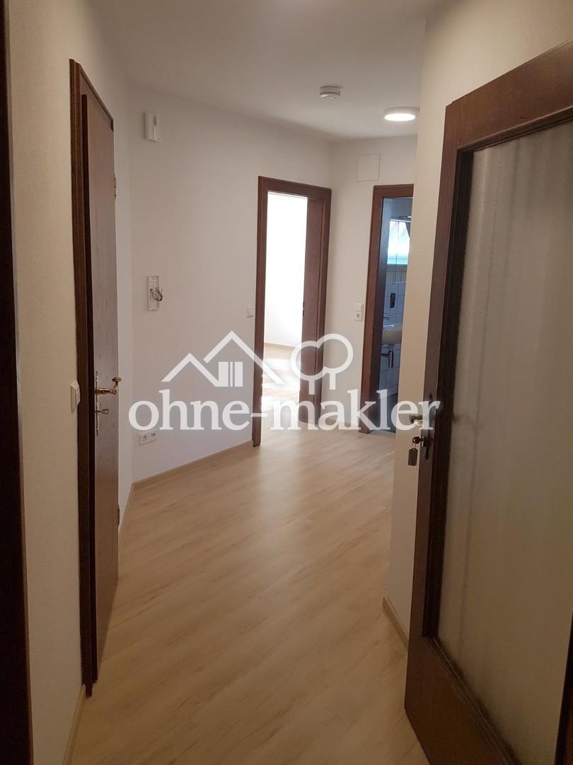 Helle Dachgeschosswohnung mit Marktplatzblick – zentral in Bad Buchau - Photo 4