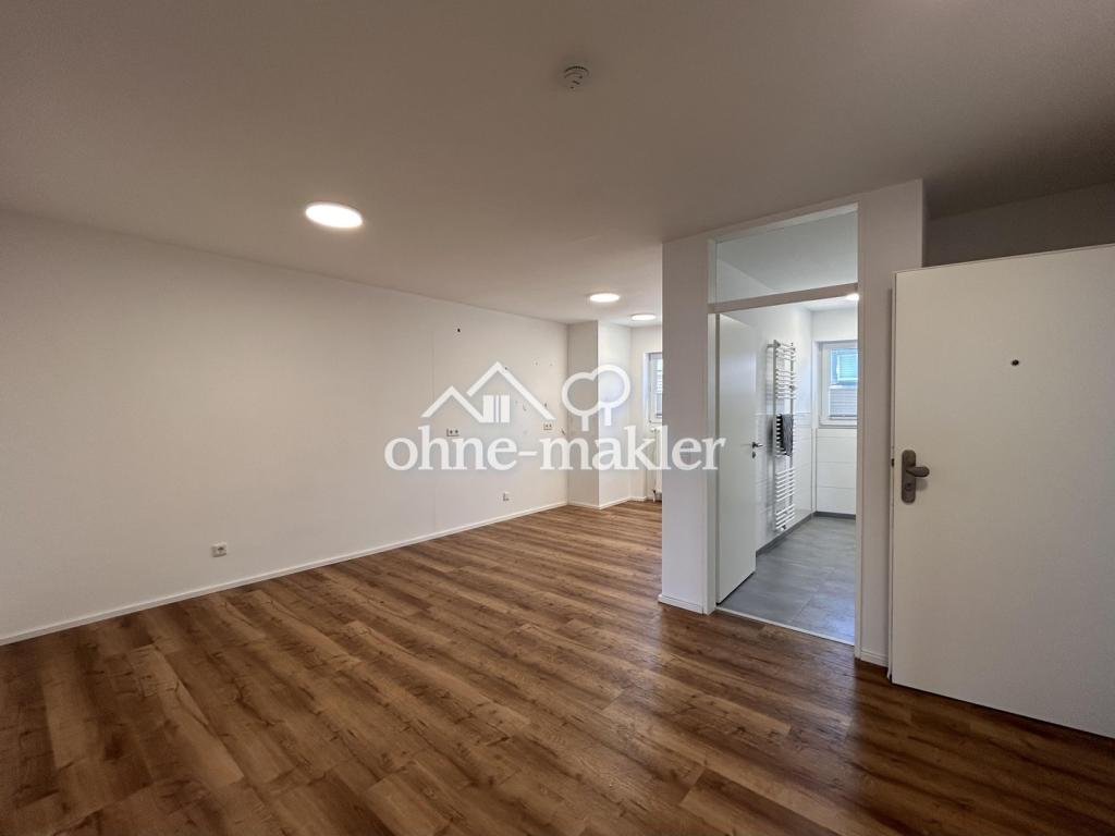 Sanierte und großzügige 2,5 Zimmer-Wohnung mit Wintergarten! - Photo 3