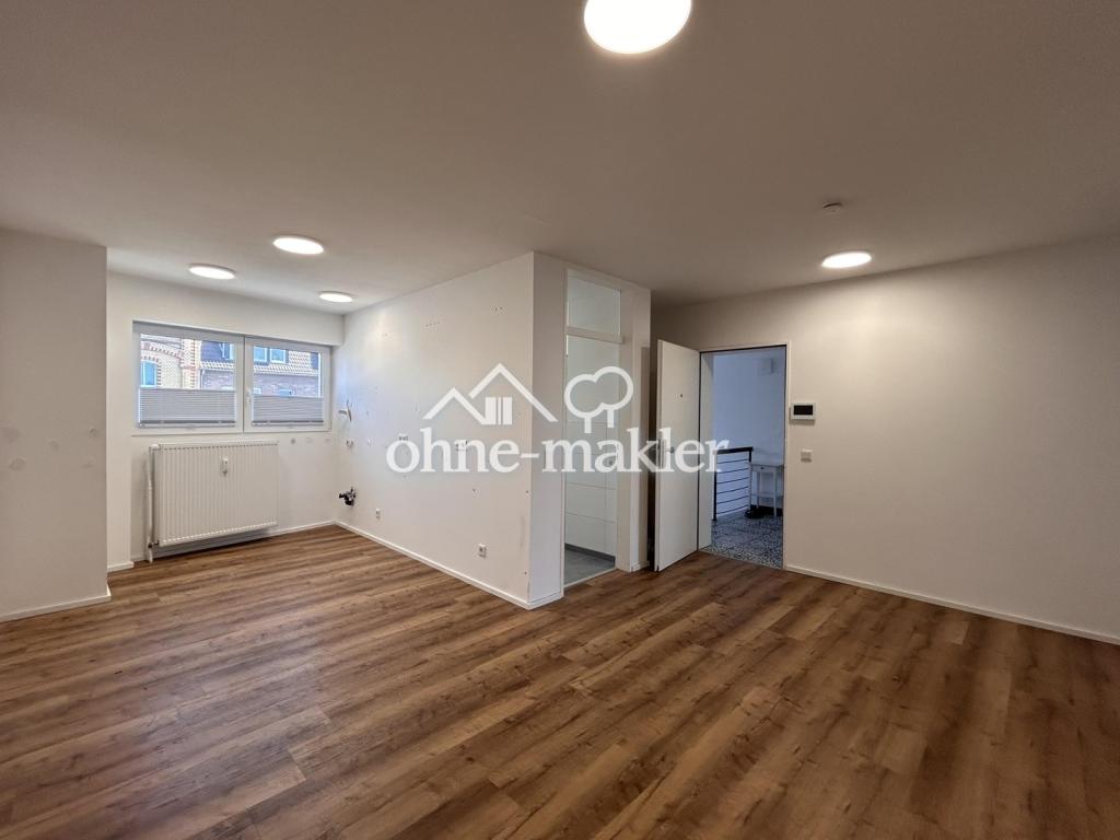 Sanierte und großzügige 2,5 Zimmer-Wohnung mit Wintergarten! - Photo 4
