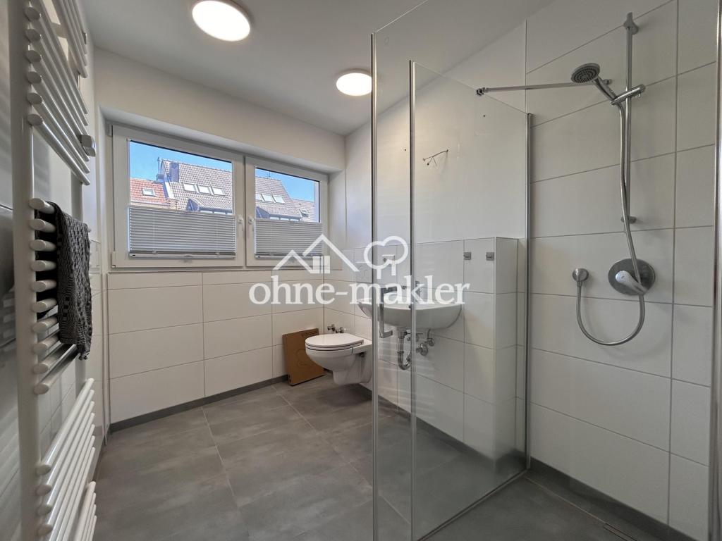Sanierte und großzügige 2,5 Zimmer-Wohnung mit Wintergarten! - Photo 5