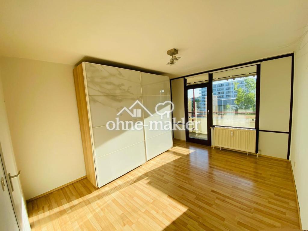 Helle 3-Zimmer-Wohnung mit Einbauküche & Aufzug & West-Loggia in München - Photo 3