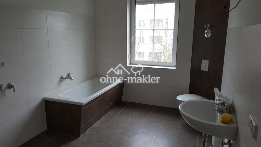 Helle Dreiraumwohnung mit hochwertigem Tageslichtbad - Foto 1