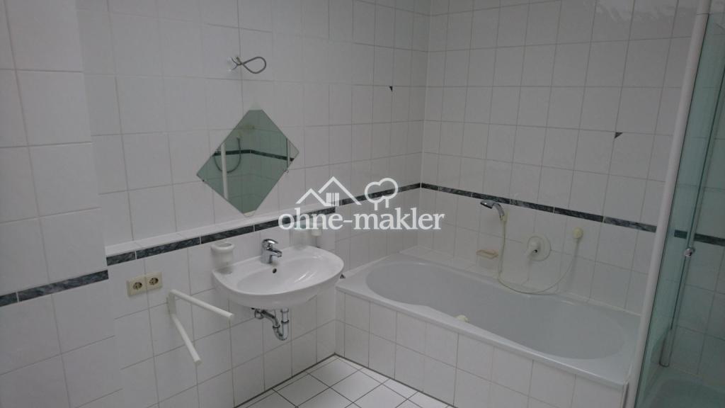 Helle schicke 2 Zimmer oberste Wohnung mit EBK u. tollem Bad in Filderstadt-Bernhausen - Foto 3
