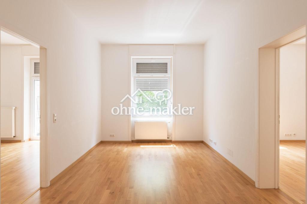Stilvoll und ruhig im Herzen Wiesbadens: großzügige Altbauwohnung mit vier Balkonen - Photo 1