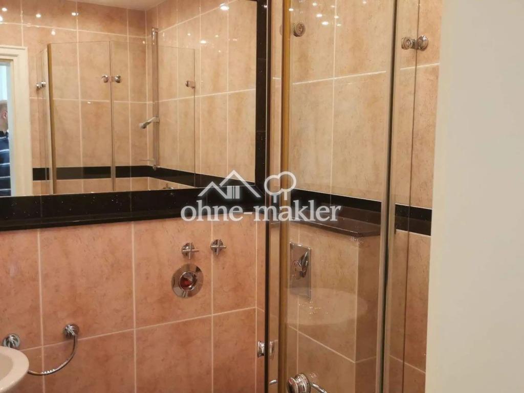Herrliche 3-Raum-Wohnung - wunderbare Terrasse - Edle Einbauküche - TG-Stellplatz - Photo 4