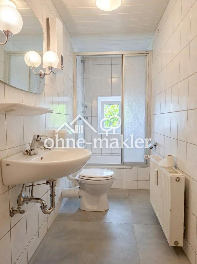 Modernisierte 4,5 Zimmer-KDB Wohnung (98qm) in ruhiger Lage von Essen-Dellwig (Gleisstr. 36) - Photo 3