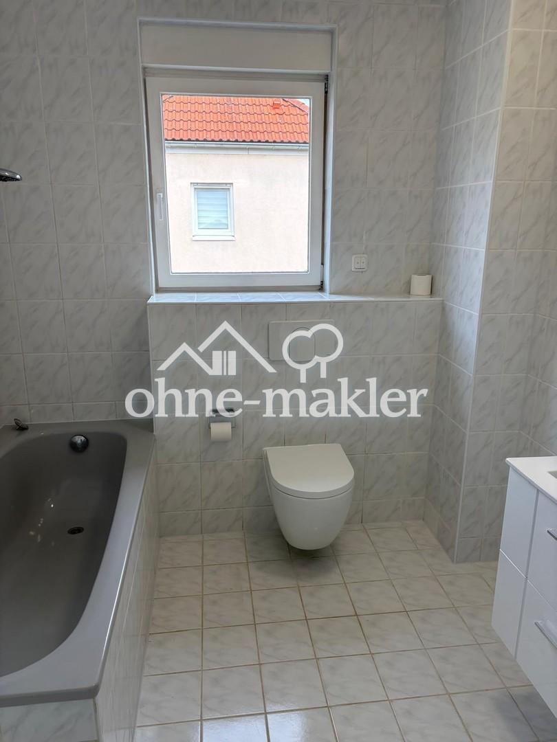 Motzen Am See Helle ruhige 2 Zimmer Dachwohnung im 1.OG mit Blick ins Grüne, Einbauküche, gr. Balkon - Photo 3