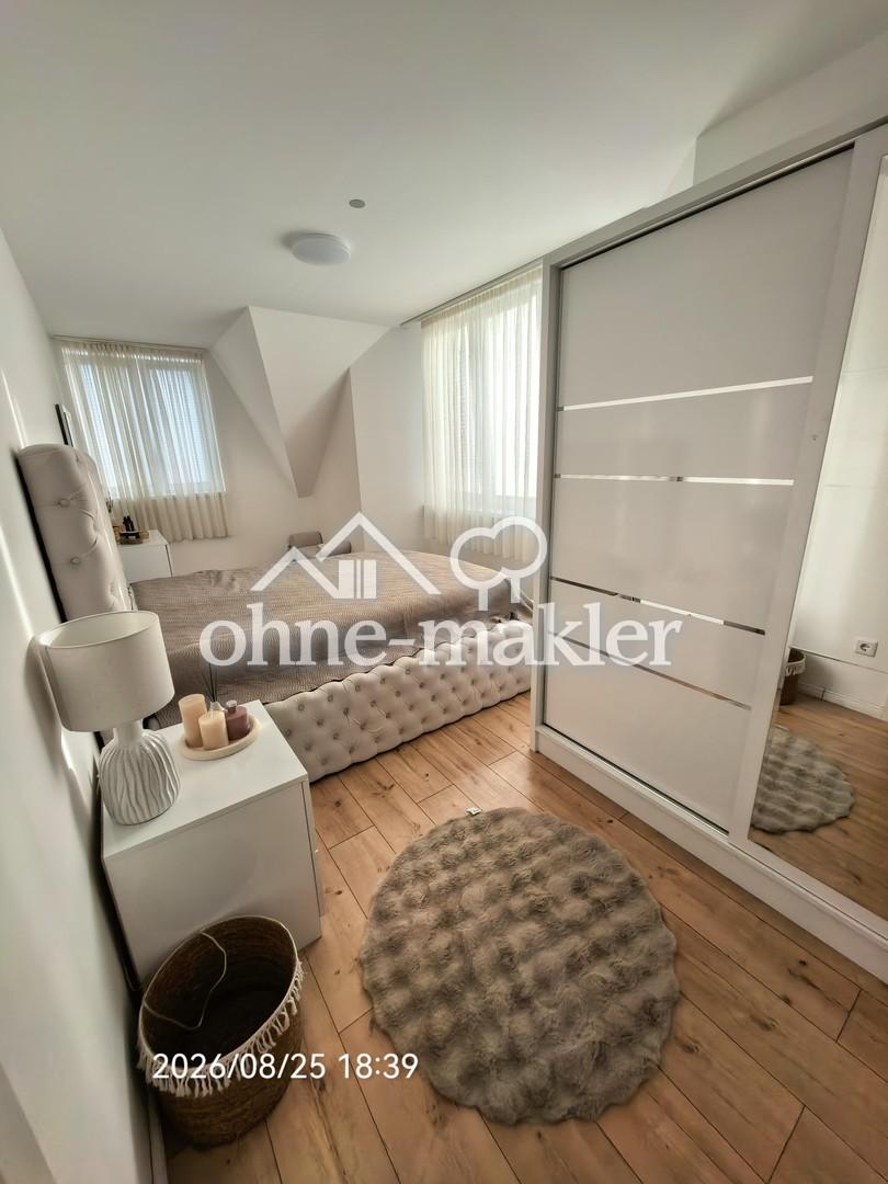 Moderne möblierte Neubau-Doppelhaushälfte mit Wärmepumpe, Fußbodenheizung - Photo 5