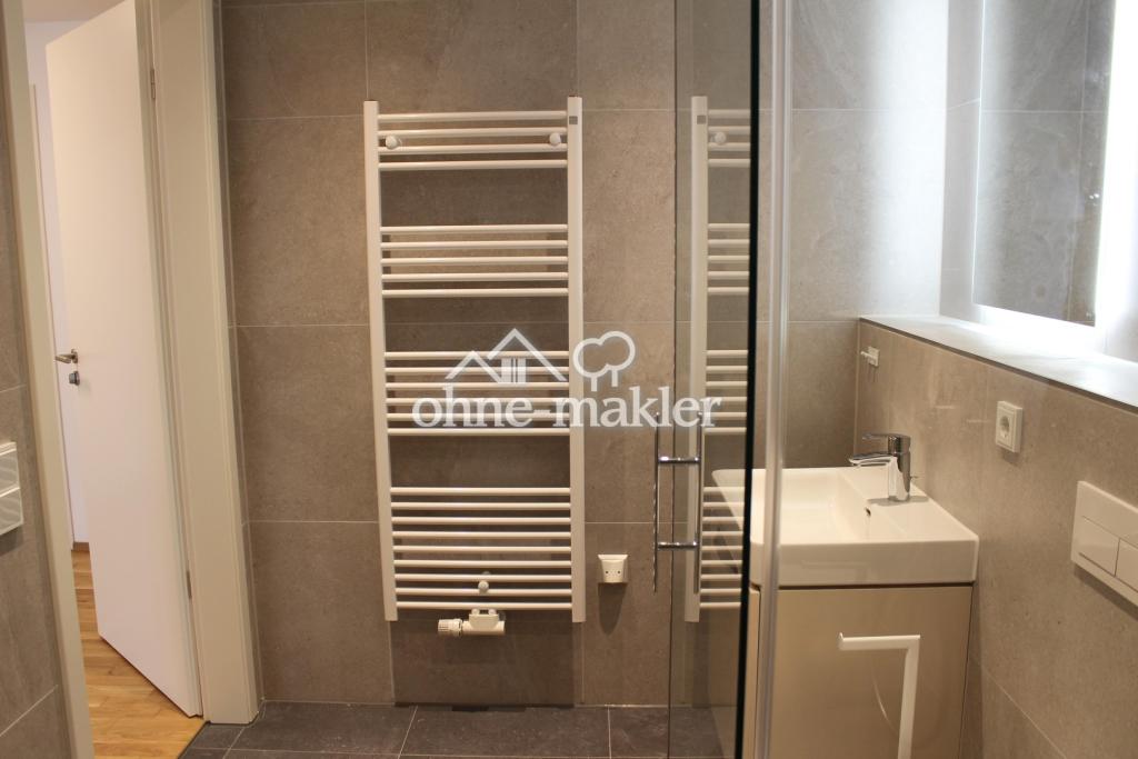 Exklusive, sonnige 2-Zimmer-Wohnung mit Balkon mit Elbblick in Bestlage im Marina Garden! Erstbezug! - Photo 5
