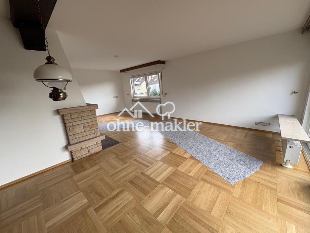 4 Zi. Kü, Bd. Balkon 1.OG sarniert, gehobener Zustand, beim Eigentümer - Photo 1