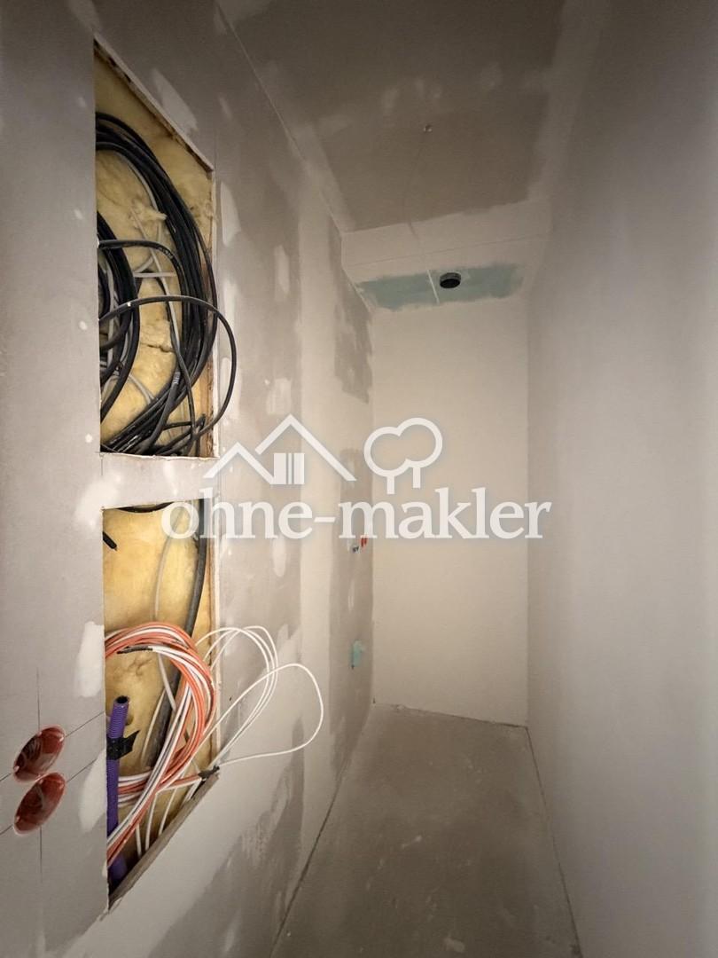 ERSTBEZUG: 3-Zimmer-Penthousewohnung mit zwei Balkonen und Weitblick - Foto 5