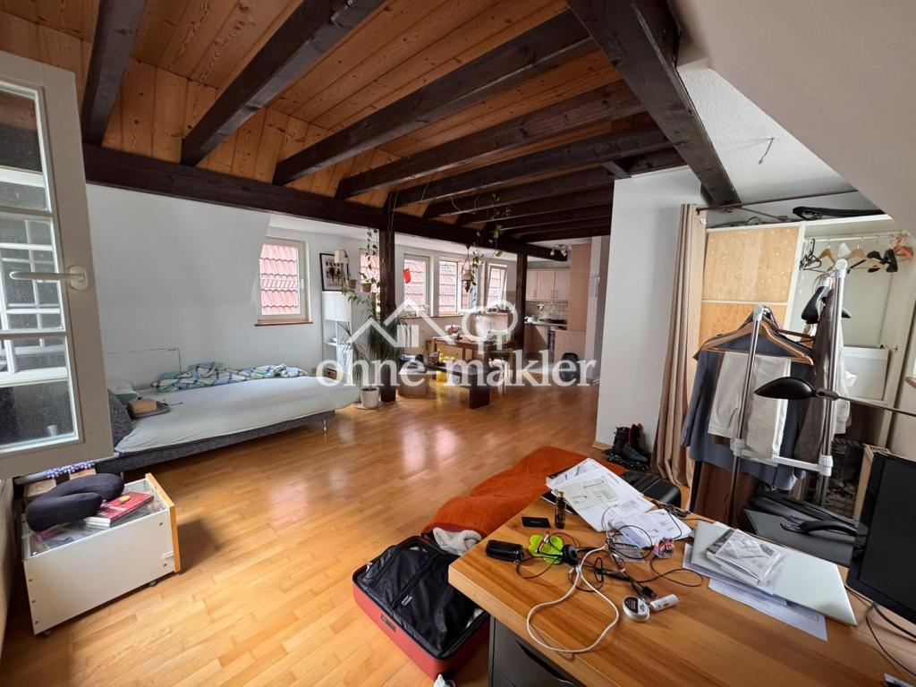 Dachgeschosswohnung in malerischer Altstadt - Photo 1