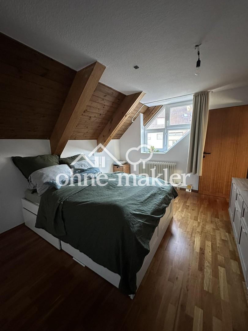 Charmante DG-Maisonettewohnung mit Galerie, Balkon, TG-Stellplatz und Keller in Weinstadt-Endersbach - Photo 4