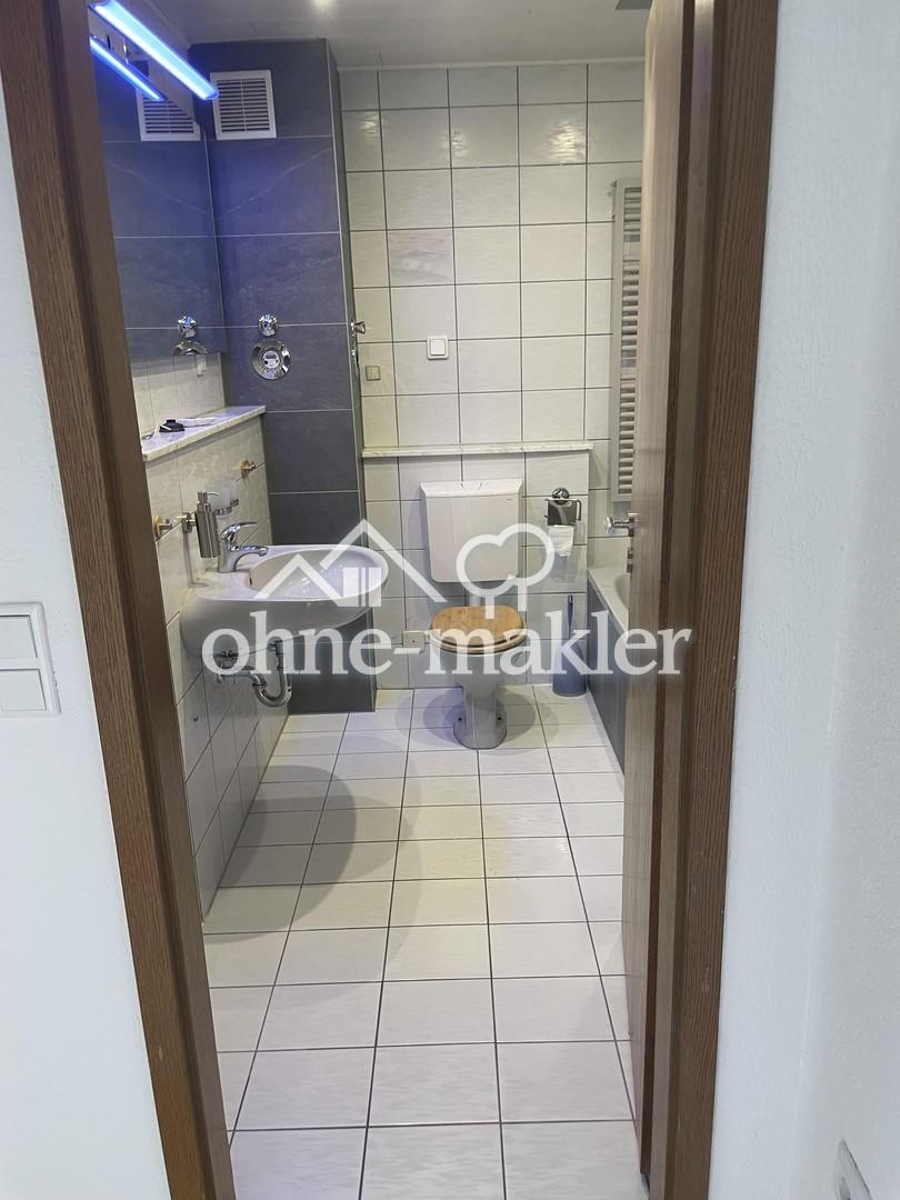 Helle 3-Zimmer Wohnung mit Tiefgarage und Einbauküche - Foto 4
