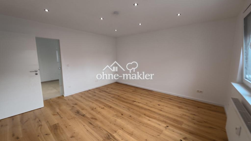 ++TOP komplett neu renovierte 2 ZKB++neue Einbauküche++Balkon++Parkett - Photo 3