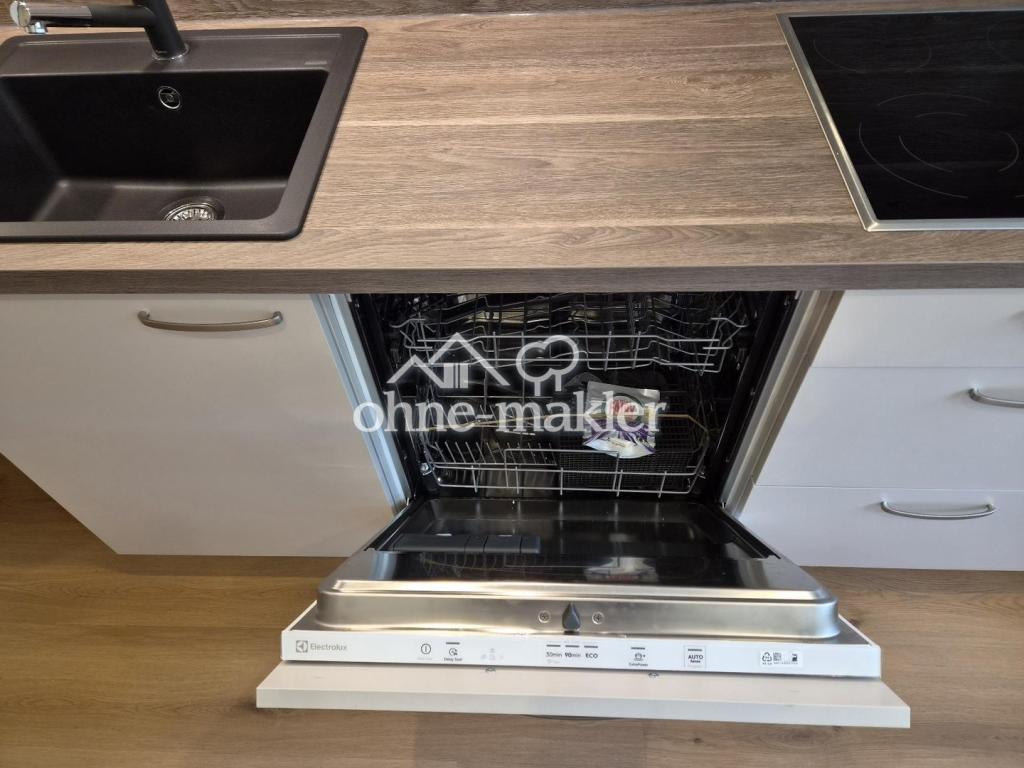 Frisch renovierte 2-Zimmer-Wohnung in Erlangen-Frauenaurach mit Einbauküche - Photo 4